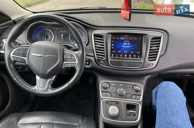 Седан Chrysler 200 2016 в 