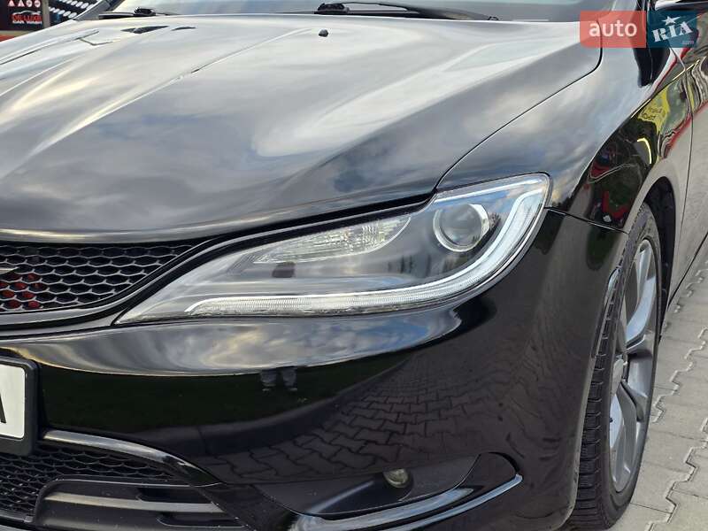 Седан Chrysler 200 2014 в Тернополі