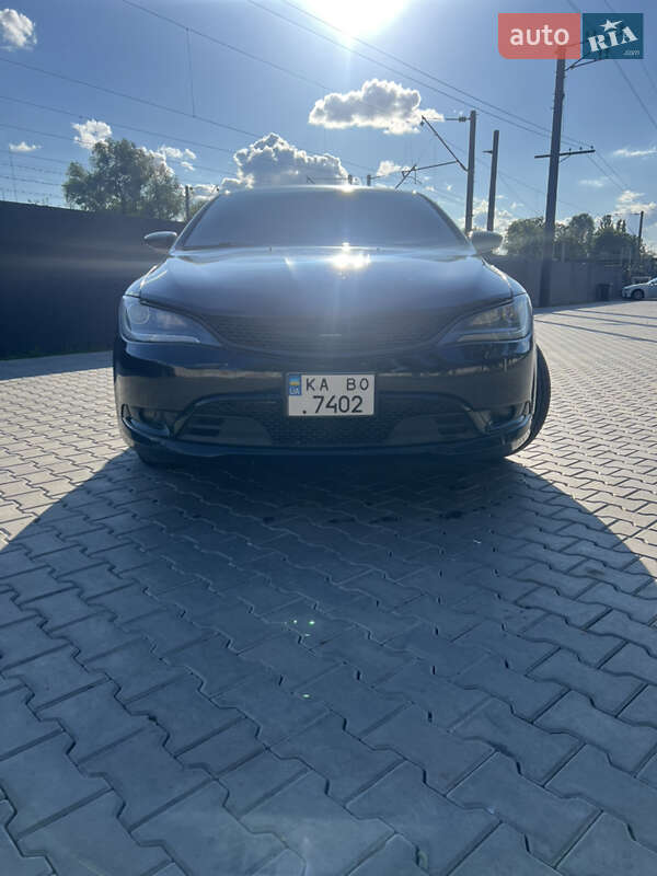 Седан Chrysler 200 2014 в Киеве фото 3 Седан Chrysler 200 2014 в Киеве