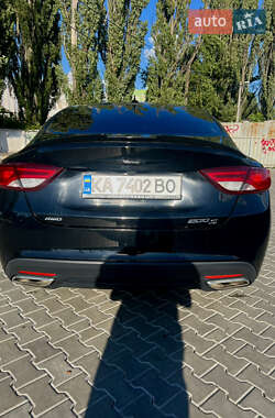 Седан Chrysler 200 2014 в 