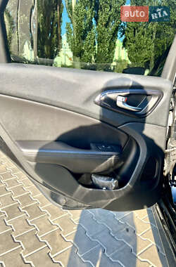 Седан Chrysler 200 2014 в 