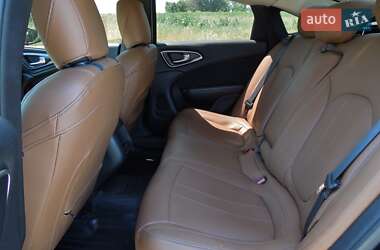 Седан Chrysler 200 2014 в 