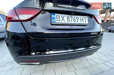 Седан Chrysler 200 2015 в 