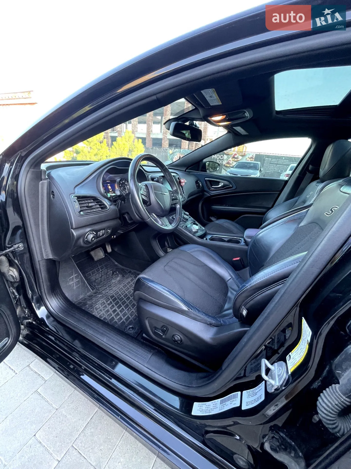 2015 Chrysler 200 - мініатюра 24