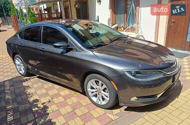 Седан Chrysler 200 2016 в Киеве
