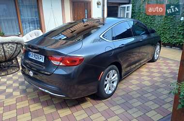 Седан Chrysler 200 2016 в 