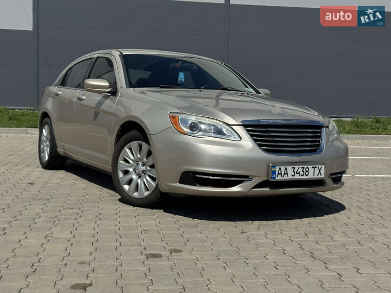 Chrysler 200 2014
