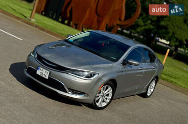 Седан Chrysler 200 2015 в Києві