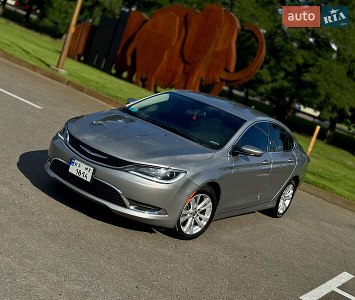 Chrysler 200 2015