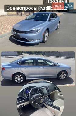 Седан Chrysler 200 2015 в 