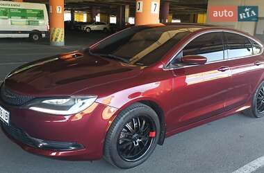 Седан Chrysler 200 2015 в 