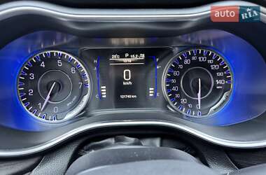 Седан Chrysler 200 2015 в 