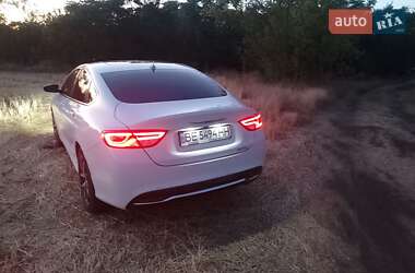 Седан Chrysler 200 2014 в Вознесенске