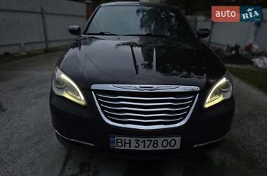 Седан Chrysler 200 2012 в Бердичеві