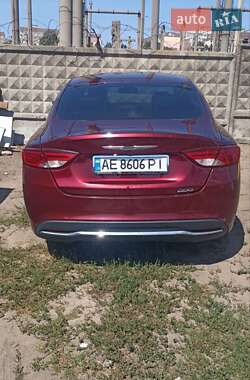 Седан Chrysler 200 2015 в 