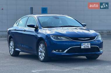 Седан Chrysler 200 2015 в 