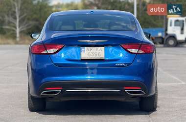 Седан Chrysler 200 2015 в 