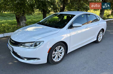 Седан Chrysler 200 2016 в Хмельнике