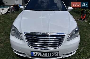 Chrysler 200 2013