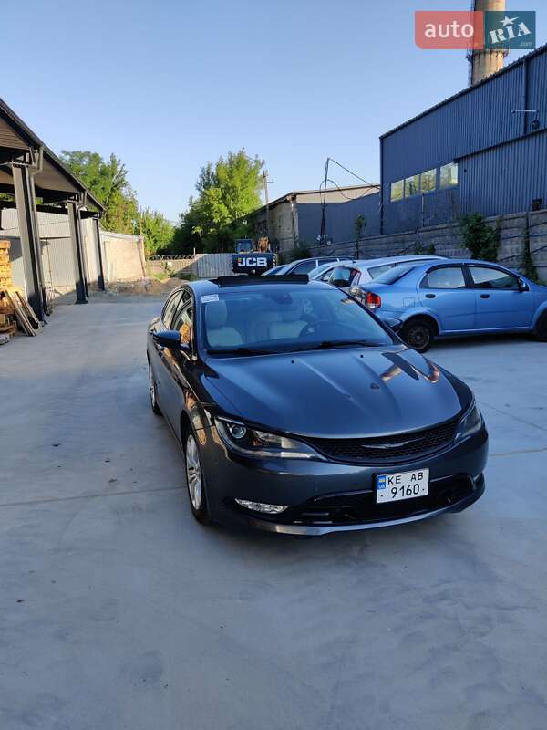 Седан Chrysler 200 2014 в Днепре