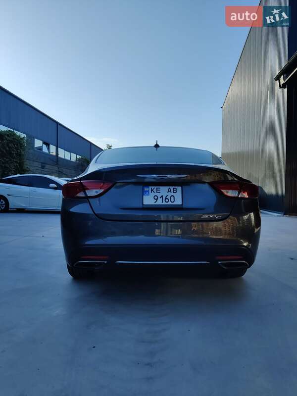 Седан Chrysler 200 2014 в Днепре