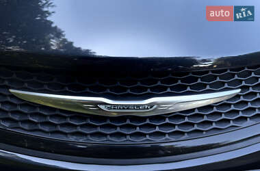 Седан Chrysler 200 2016 в 