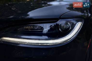 Седан Chrysler 200 2016 в 