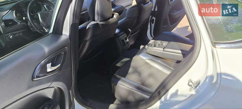 Седан Chrysler 200 2015 в Броварах фото 9 Седан Chrysler 200 2015 в Броварах