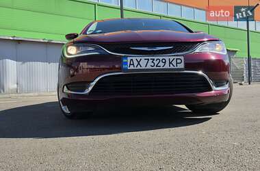 Седан Chrysler 200 2015 в 