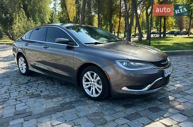 Седан Chrysler 200 2015 в 