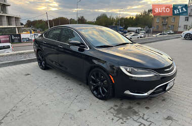 Седан Chrysler 200 2014 в Львове