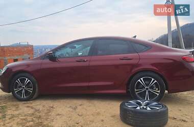 Седан Chrysler 200 2015 в 