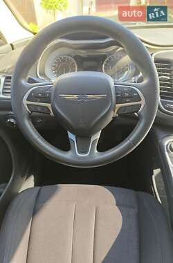 Седан Chrysler 200 2014 в 