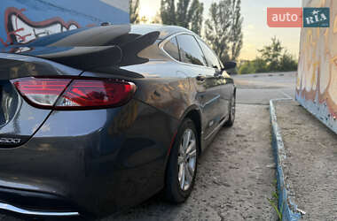Седан Chrysler 200 2015 в 