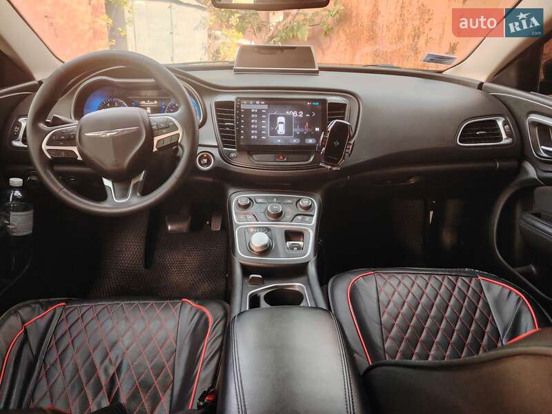 Chrysler 200 2015
