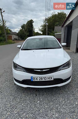 Седан Chrysler 200 2015 в Каменец-Подольском