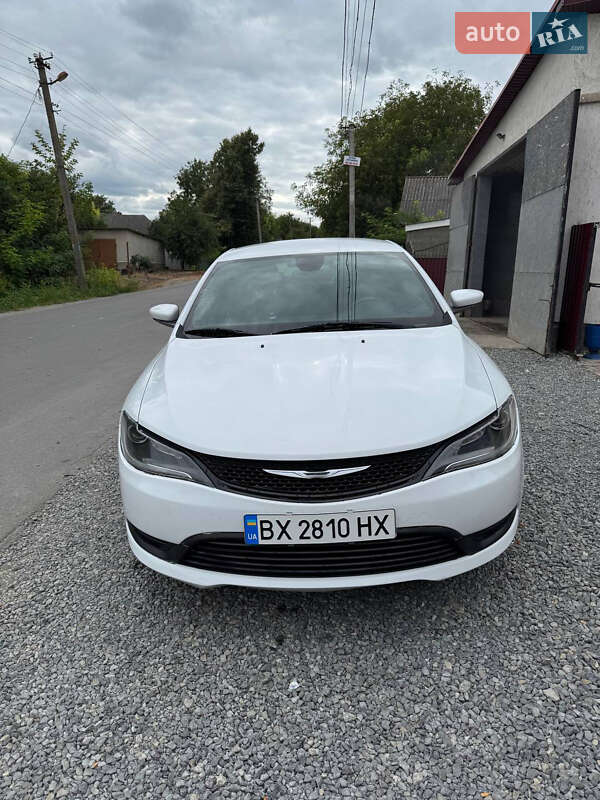 Chrysler 200 2015