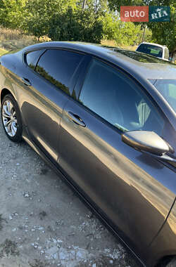 Седан Chrysler 200 2015 в 
