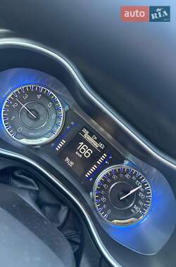 Chrysler 200 2015