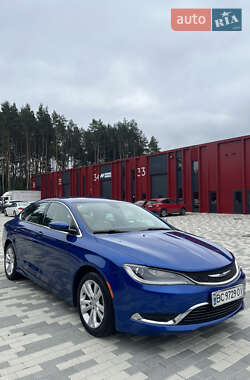 Седан Chrysler 200 2016 в Львові