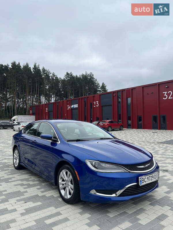 Седан Chrysler 200 2016 в 