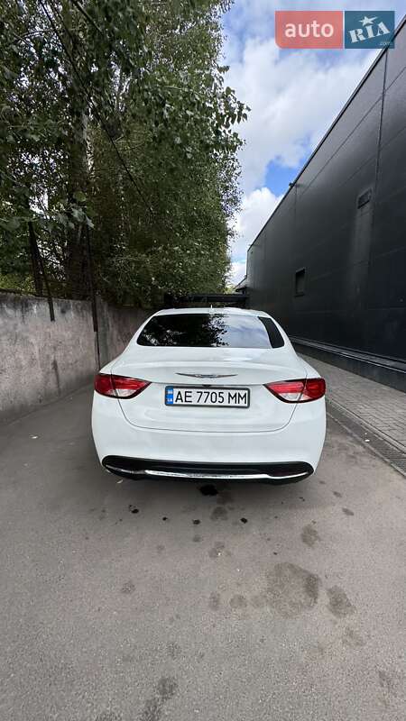 Седан Chrysler 200 2014 в Днепре