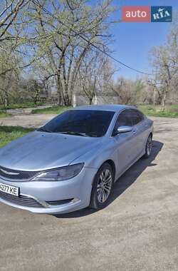 Седан Chrysler 200 2015 в Запоріжжі