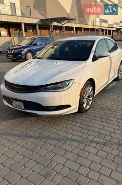 Chrysler 200 2015