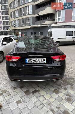 Седан Chrysler 200 2015 в 