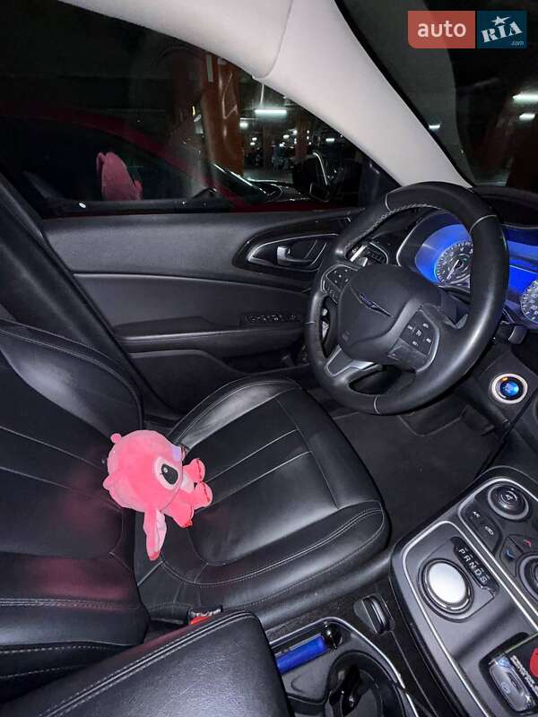 Седан Chrysler 200 2015 в Львове фото 8 Седан Chrysler 200 2015 в Львове