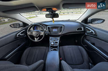 Седан Chrysler 200 2015 в 