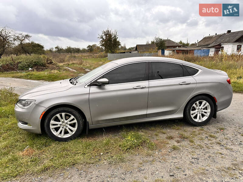 Седан Chrysler 200 2015 в Изяславе