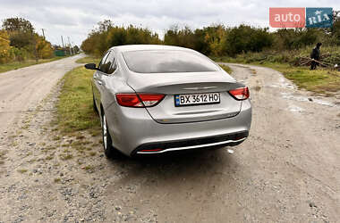 Седан Chrysler 200 2015 в 