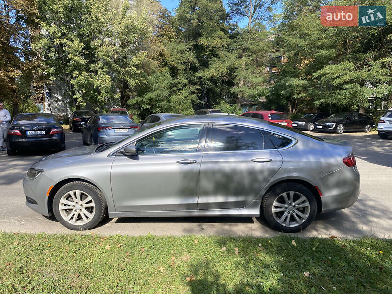 Седан Chrysler 200 2014 в Киеве
